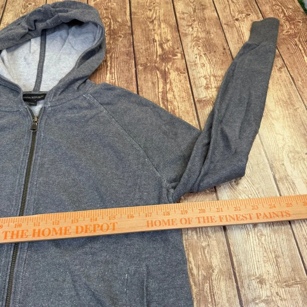 Banana Republic item good